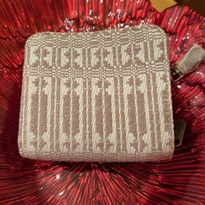 Thirty-One Beige and White Patterned Wallet